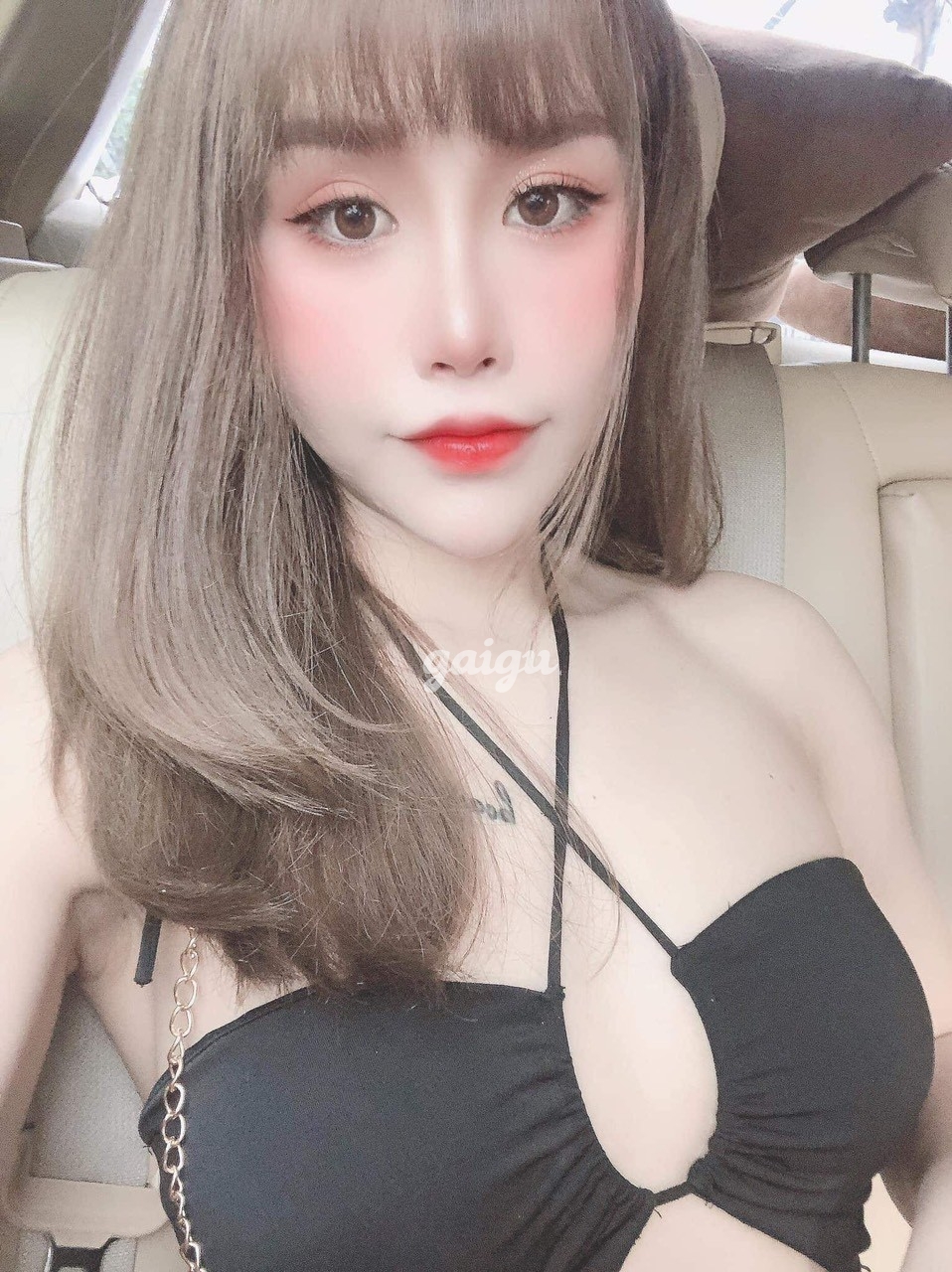 Hạ Vy Em Gái xinh xắn ngoan ngoãn