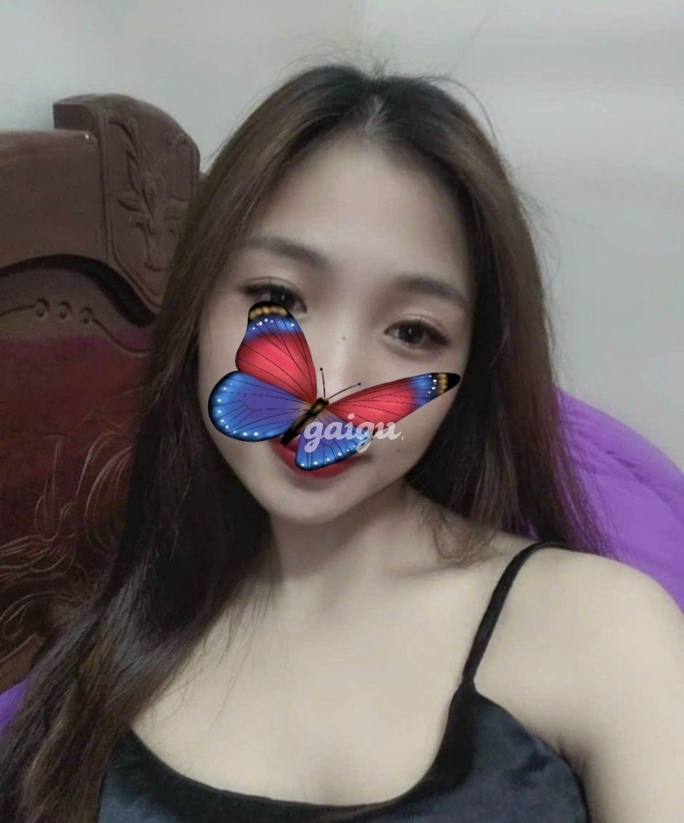 NA NA – VẺ NGOÀI XINH ĐẸP CŨNG KHÔNG GIẤU ĐƯỢC SỰ DÂM DỤC