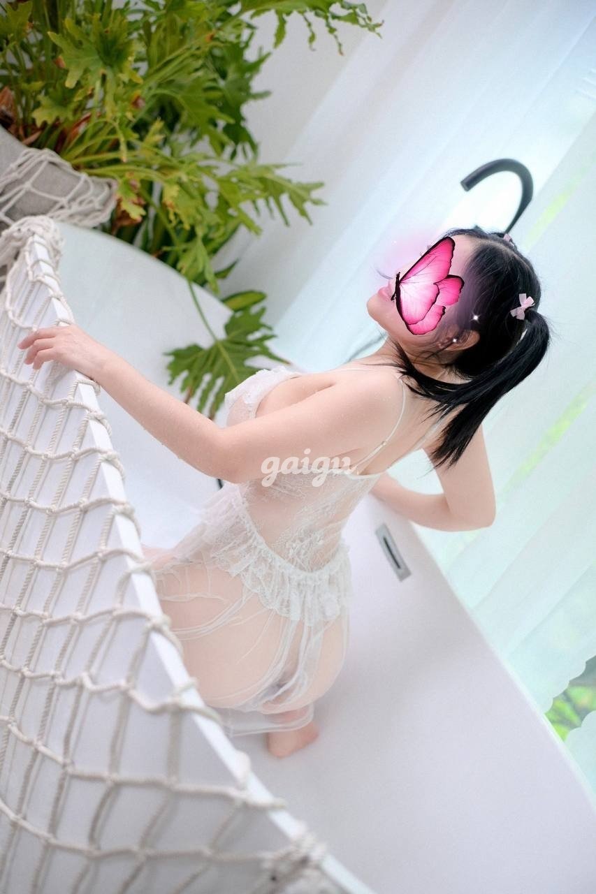 GÁI DÂM TUYẾT MAI-PHỤC VỤ CHIỀU KHÁCH NHƯ THƯỢNG ĐẾ LÀM TÌNH BAO PHÊ