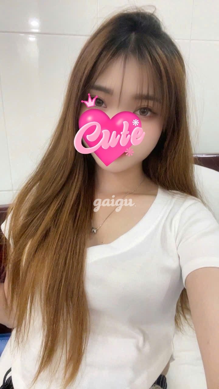 ✨HÀ ANH – 2K4✨ Gái Mới Lớn Non Xanh Tuổi Đôi Mươi