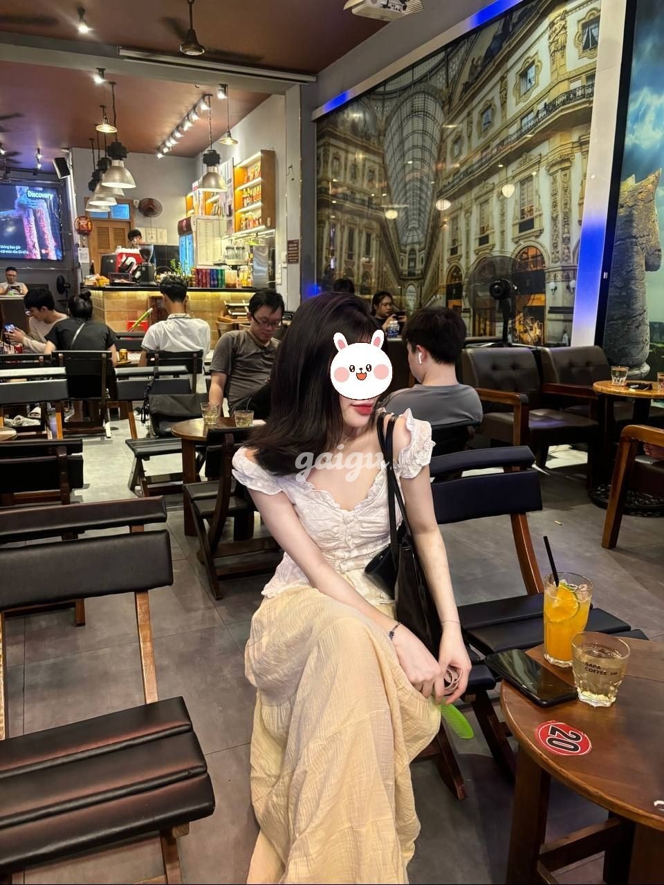 QUỲNH NHƯ CÔ BÉ DỄ THƯƠNG CÁ TÍNH DÁNG CHUẨN MỚI ĐI LÀM