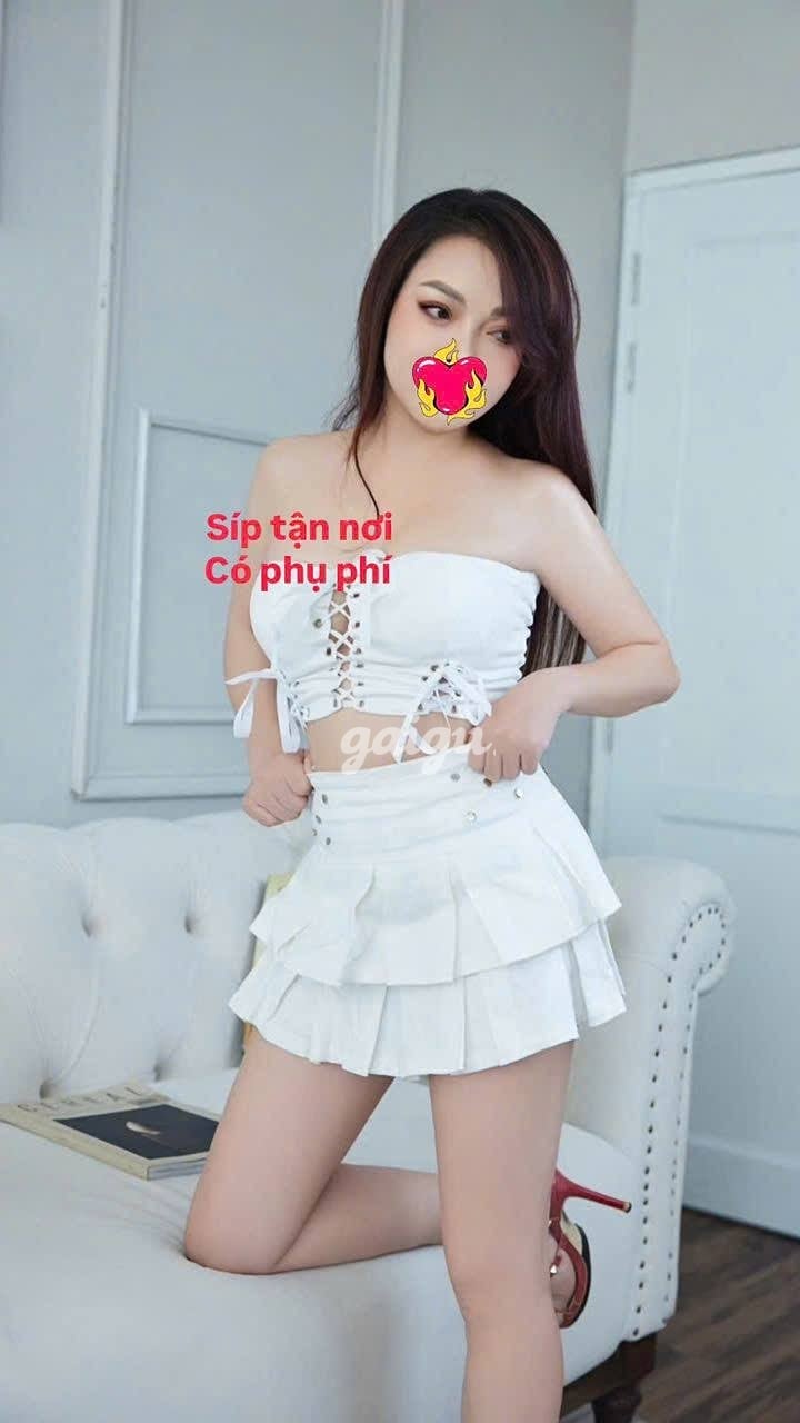 Yến Nhi_ Gái xinh cực dâm, làm tình cực phê